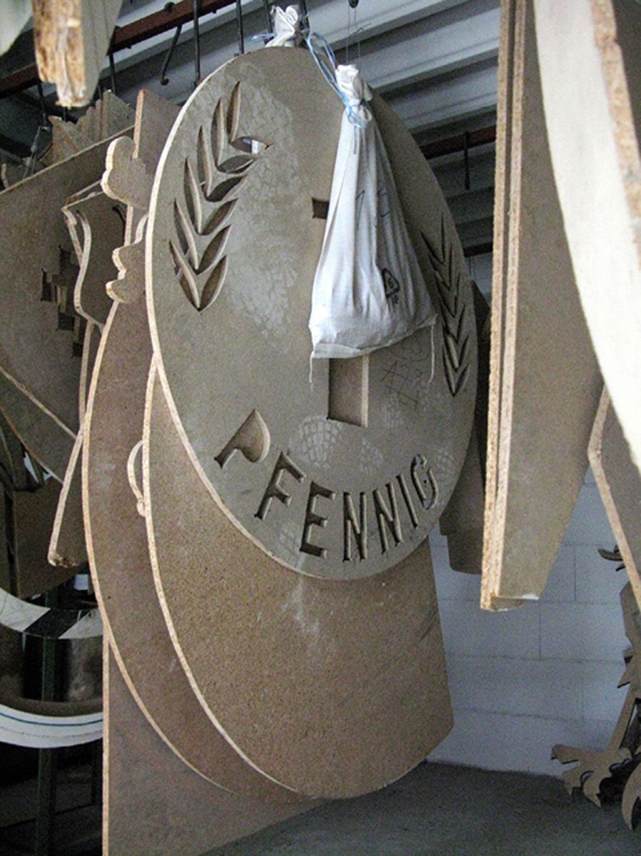 Gelagerte Holzschablonen, Andreas Schwarzkopf, 2014, CC BY-SA 3.0